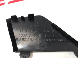 Заглушка обшивки (карты) двери, ориг. номер 1008134-00-E, Tesla Model S 2012-2016