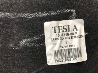 Отделка бокса подкапотного, ориг. номер 1007319-00-F, Tesla Model S 2012-2016