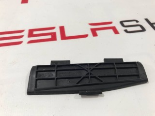Заглушка болта дверной карты (резиновая), ориг. номер 1002966-00-B, Tesla Model S 2012-2016