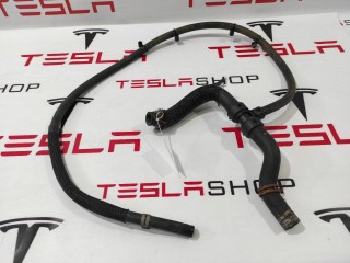 Шланг охлаждения с батареи в резервуар, ориг. номер 6007349-00-F, Tesla Model S 2012-2016