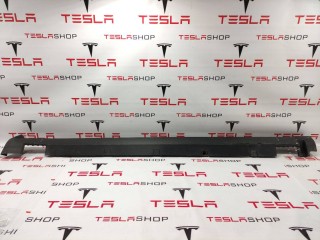 Накладка порога рокерной панели, ориг. номер 6005874-00-J, Tesla Model S 2012-2016