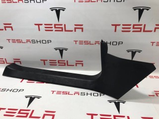 Накладка стойки А, ориг. номер 1010668-00-F, 1002516-00-C, Tesla Model S 2012-2016