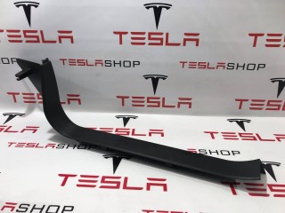 Накладка стойки А, ориг. номер 1010668-00-F, 1002516-00-C, Tesla Model S 2012-2016