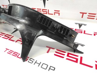 Накладка стойки С, ориг. номер 1008334-00-H, Tesla Model S 2012-2016