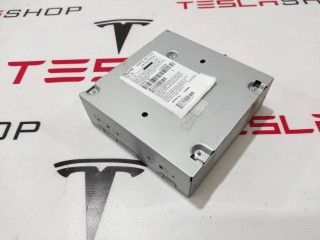 Радио FM/HD/XM, ориг. номер 1004787-01-E, Tesla Model S 2012-2016