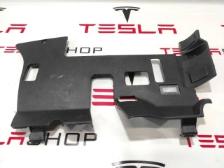 Накладка пластиковая под рулевой колонкой, ориг. номер 6007446-00-H, Tesla Model S 2012-2016