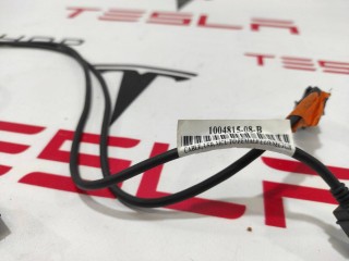 Кабель USB, ориг. номер 1004815-08-B, Tesla Model S 2012-2016