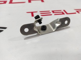 прочая запчасть, ориг. номер 1003541-00-A, Tesla Model S 2012-2016