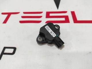 прочая запчасть, ориг. номер 1005275-00-A, Tesla Model S 2012-2016