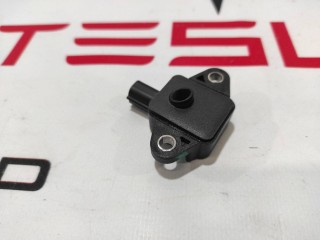 прочая запчасть, ориг. номер 1005275-00-A, Tesla Model S 2012-2016