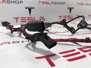 прочая запчасть, ориг. номер 1004430-00-H, Tesla Model S 2012-2016