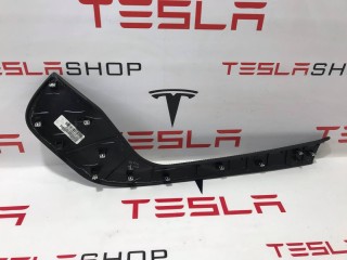 Панель центрального тоннеля, ориг. номер 1004705-01-D, Tesla Model S 2012-2016