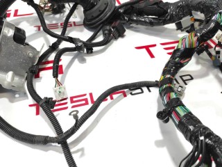 Электропроводка приборной панели кузова, ориг. номер 1004423-00-H, Tesla Model S 2012-2016