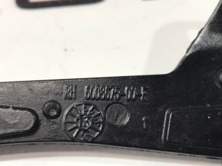 Кронштейн направляющая люка, ориг. номер 6008675-00-E, Tesla Model S 2012-2016