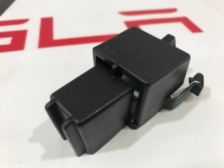 Крепеж бокса подкапотного (ванны), ориг. номер 1131205-00-C, Tesla Model 3 2017-2021