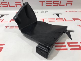 прочая запчасть, ориг. номер 1007493-00-F, Tesla Model S 2012-2016