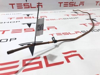 Трубка медная тросика привода люка правая, ориг. номер 6008690-00-E, Tesla Model S 2012-2016