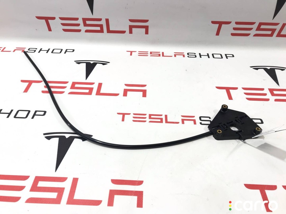 6008694, 6008697-00-A Кронштейн мотора привода люка Tesla Model S 2015г. - фото №1