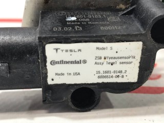 Датчик уровня пневмоподвески, ориг. номер 6006514-00-B, Tesla Model S 2012-2016