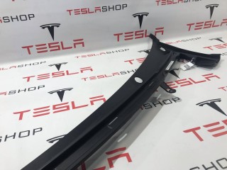 Подкапотная накладка стеклоочистителей, ориг. номер 1008976-00-D, Tesla Model S 2012-2016