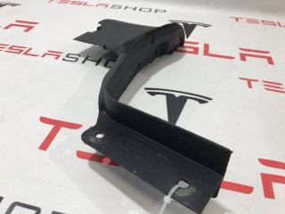 Обтекатель накладки порога, ориг. номер 1003696-00-D, Tesla Model S 2012-2016