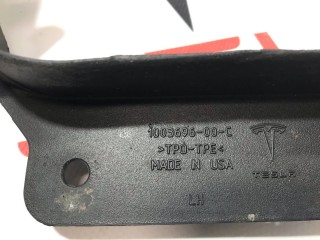 Обтекатель накладки порога, ориг. номер 1003696-00-D, Tesla Model S 2012-2016