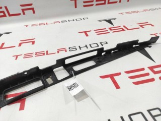 прочая запчасть, ориг. номер 1011685-00-C, Tesla Model S 2012-2016