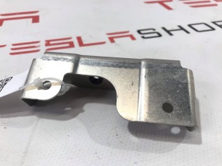 прочая запчасть, ориг. номер 1003140-00-B, Tesla Model S 2012-2016