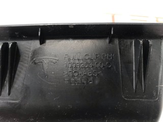 прочая запчасть, ориг. номер 1009263-00-E, Tesla Model S 2012-2016