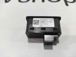 Кнопка закрытия крышки багажника, ориг. номер 8J0947409B, 4KE.867.973.B, Audi e-tron 2018-2023