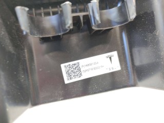Крышка бортового компьютера, ориг. номер 1468367-00-A, Tesla Model 3 2017-2021