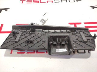 Крышка бортового компьютера, ориг. номер 1468367-00-A, Tesla Model 3 2017-2021