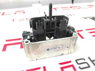 прочая запчасть, ориг. номер 1003915-00-D, 100918100A, Tesla Model S 2012-2016
