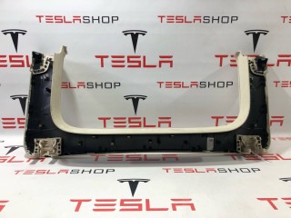 Накладка стекла, подъемной задней двери, ориг. номер 1051545-07-I, Tesla Model X 2015-2021