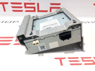 прочая запчасть, ориг. номер 1004787-01-D, 1052323-00-B, Tesla Model X 2015-2021