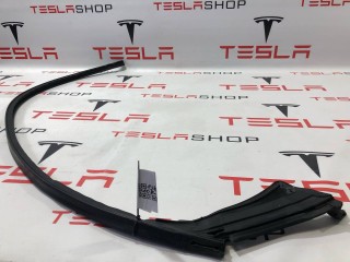 Уплотнитель проема дверного, ориг. номер 1032146-00-C, Tesla Model X 2015-2021