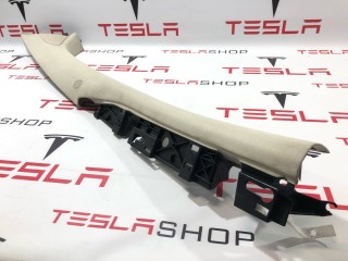 Накладка стойки А, ориг. номер 1035939-07-G, Tesla Model X 2015-2021