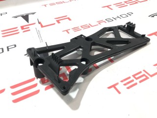 Кронштейн крепления боди контроллера, ориг. номер 1077423-00-B, Tesla Model X 2015-2021