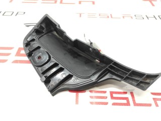 Обтекатель накладки порога, ориг. номер 1608089-00-B, Tesla Model X рест 2021-2026