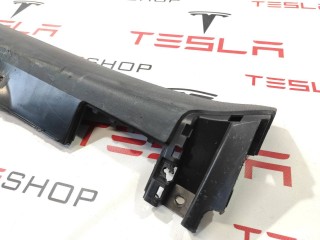 Накладка порога рокерной панели, ориг. номер 1034218-00-B, Tesla Model X 2015-2021