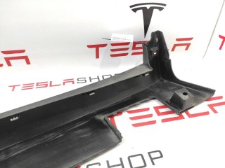 Накладка порога рокерной панели, ориг. номер 1034218-00-B, Tesla Model X 2015-2021