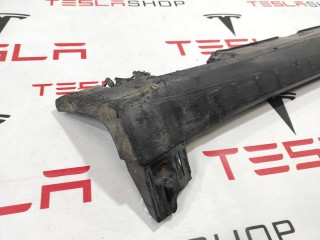 Накладка порога рокерной панели, ориг. номер 1034219-00-B, Tesla Model X 2015-2021