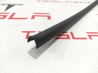 Короб проводки камеры TRIPLE, ориг. номер 1625193-00-A, Tesla Model X рест 2021-2026