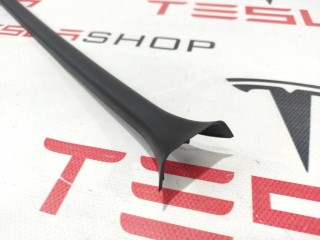 Короб проводки камеры TRIPLE, ориг. номер 1625193-00-A, Tesla Model X рест 2021-2026