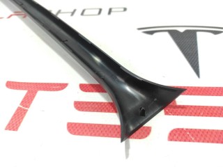 Короб проводки камеры TRIPLE, ориг. номер 1625193-00-A, Tesla Model X рест 2021-2026