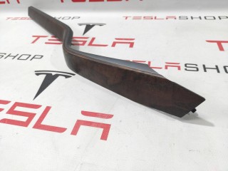 Накладка декоративная обшивки двери, ориг. номер 1035788-19-C, Tesla Model X 2015-2021