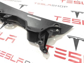 Пластик лобового стекла, ориг. номер 1036245-00-D, Tesla Model X 2015-2021