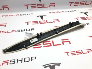 Накладка декоративная стойки A (магнит), ориг. номер 1050286-73-H, Tesla Model X 2015-2021