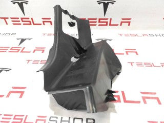 Панель для отдыха ноги водителя, ориг. номер 1035872-00-E, Tesla Model X 2015-2021