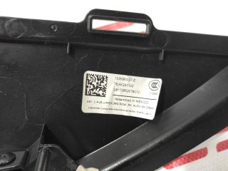 Накладка стойки С, ориг. номер 1035960-07-E, Tesla Model X 2015-2021